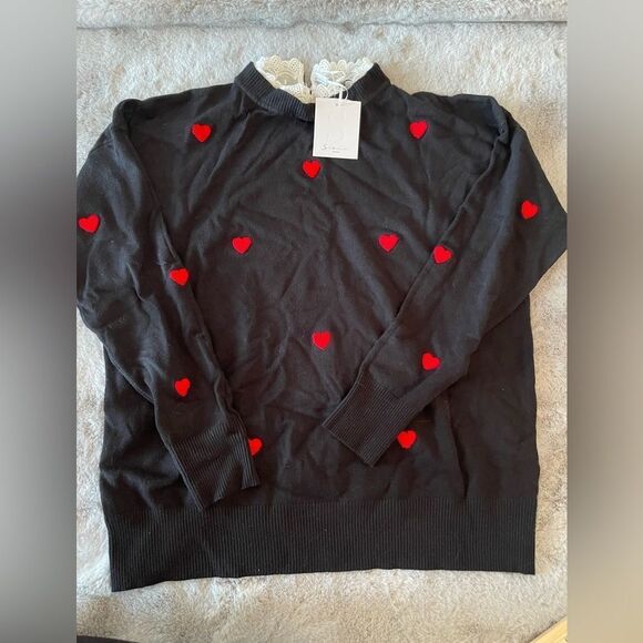 Siani Sweaters - NWT Siani black sweater with red hearts size L